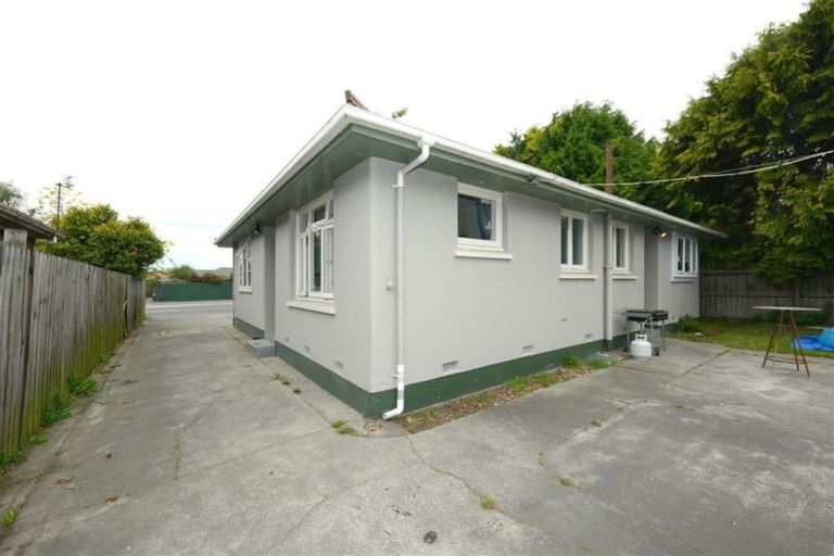Photo of property in 34 Curletts Road, Sockburn, Christchurch, 8042