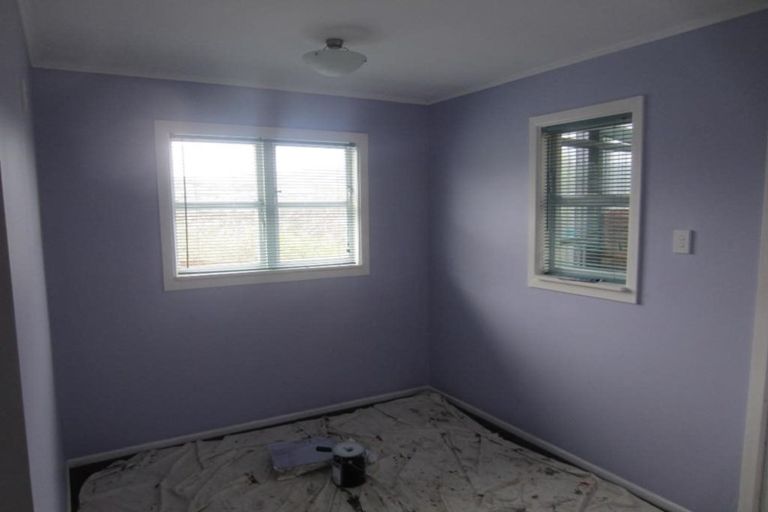 Photo of property in 15 Woodstock Terrace, Tawa, Wellington, 5028