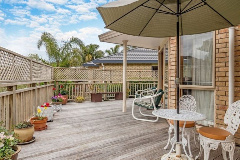 Photo of property in 47 Red Hibiscus Road, Stanmore Bay, Whangaparaoa, 0932