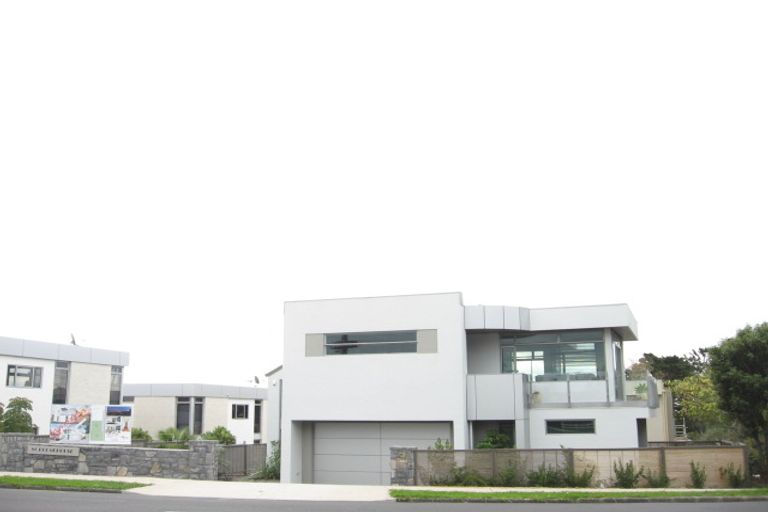 Photo of property in 80a Bleakhouse Road, Howick, Auckland, 2014