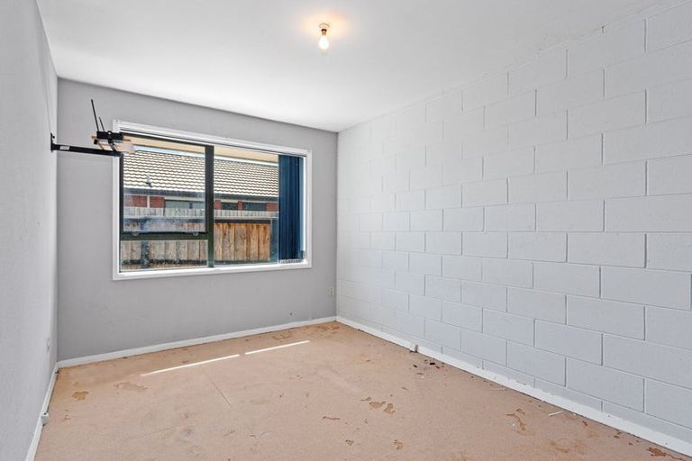 Photo of property in 2/121 Hay Street, Bromley, Christchurch, 8062