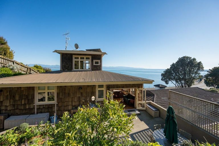Photo of property in 547 Rocks Road, Moana, Nelson, 7011