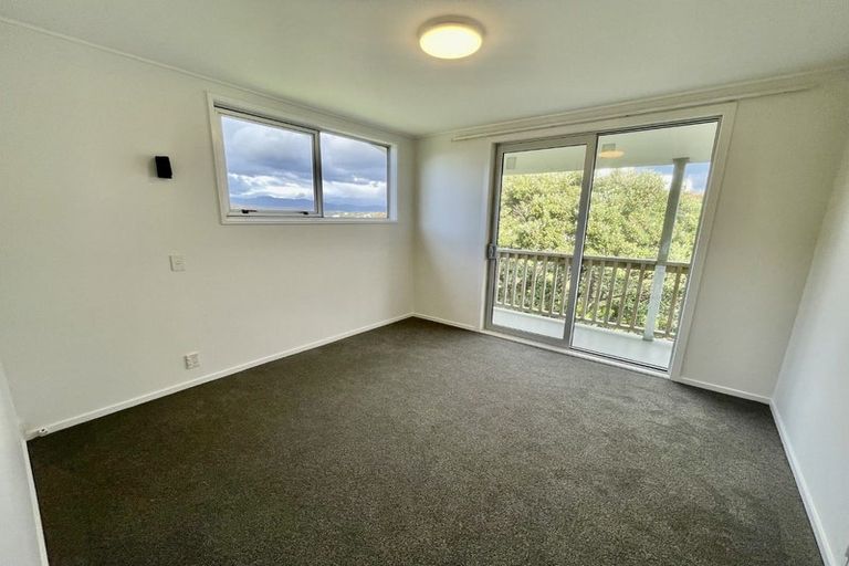 Photo of property in 1/7 Rangitane Street, Maupuia, Wellington, 6022