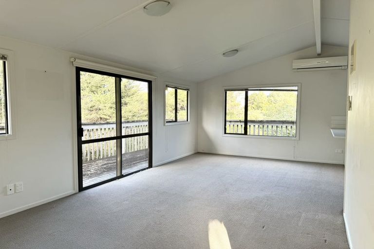 Photo of property in 117 Paremoremo Road, Lucas Heights, Auckland, 0632