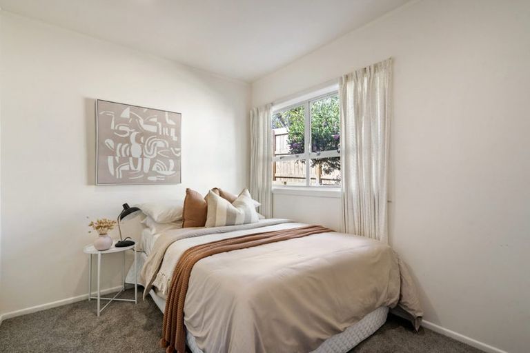 Photo of property in 1/32 Prospect Terrace, Milford, Auckland, 0620