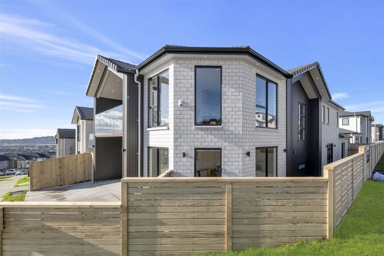 Photo of property in 18 Aklander Rise, Flat Bush, Auckland, 2019