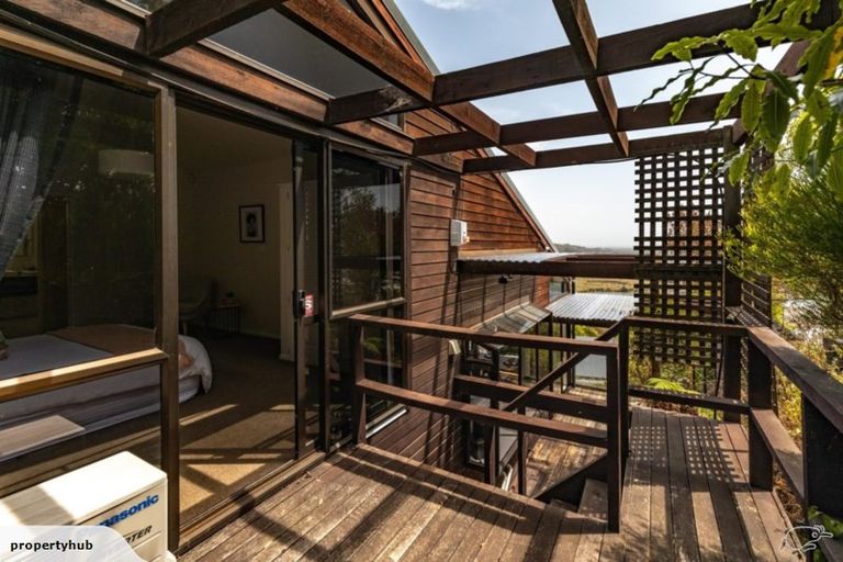 Photo of property in 95 Cannon Hill Crescent, Mount Pleasant, Christchurch, 8081