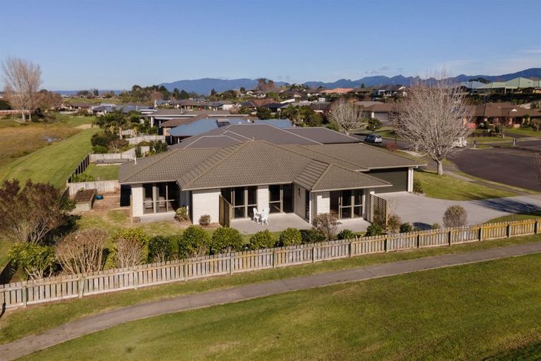 Photo of property in 15 Uretara Drive, Katikati, 3129