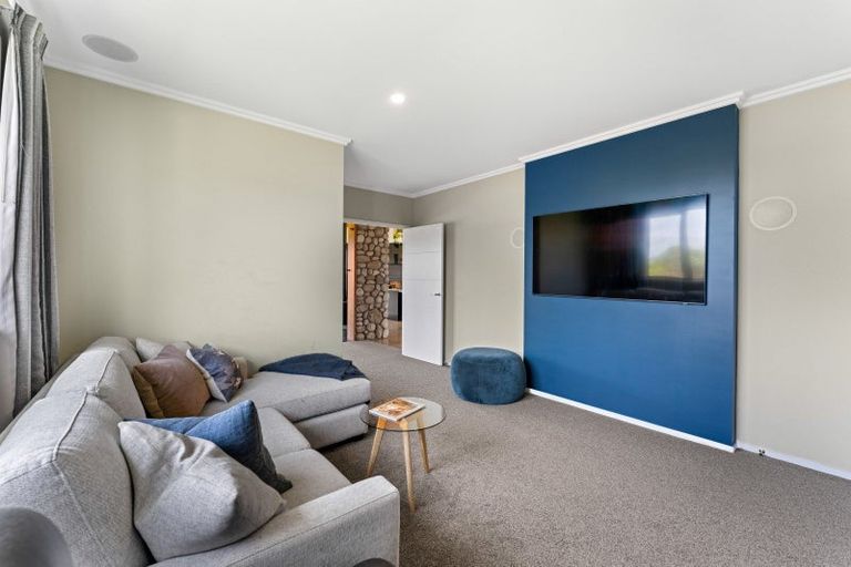 Photo of property in 19 Lacebark Drive, Kinloch, Taupo, 3377