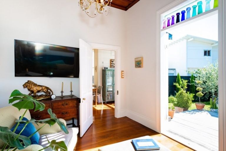 Photo of property in 15 Battery Road, Ahuriri, Napier, 4110