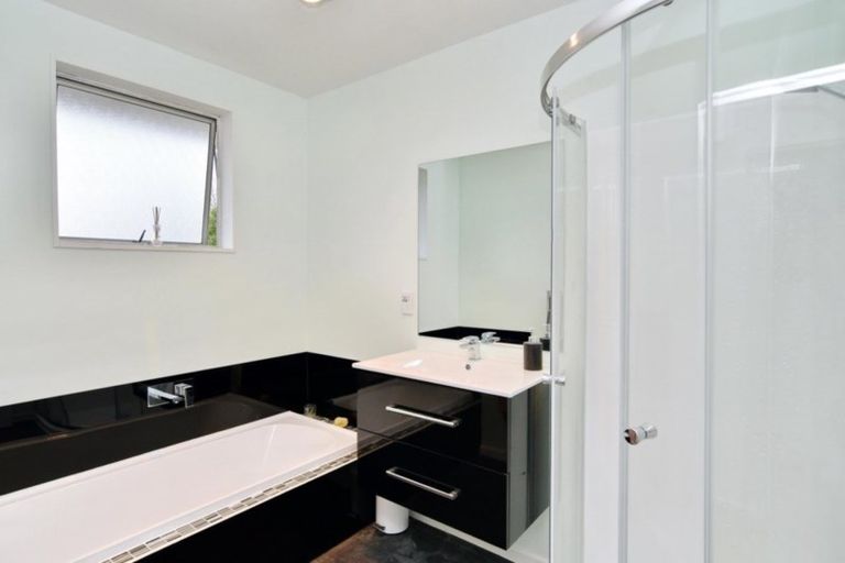 Photo of property in 3/90 Springs Road, Hornby, Christchurch, 8042