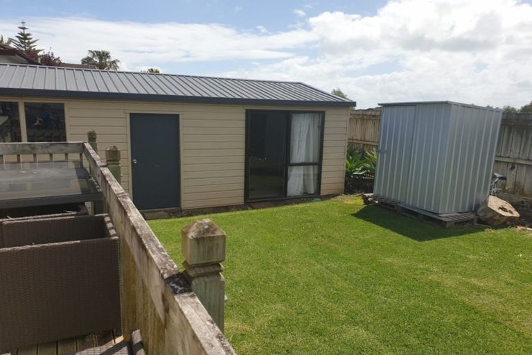 Photo of property in 20 Anglers Way, Wattle Downs, Auckland, 2102