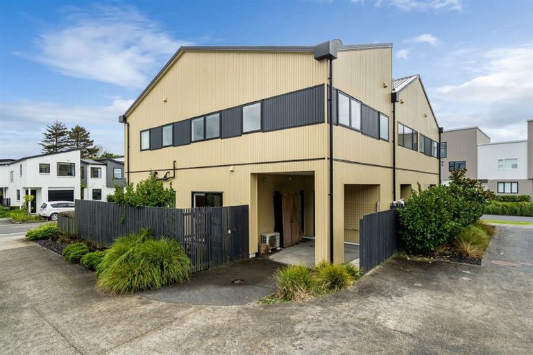 Photo of property in 5 Frank Gill Road, Hobsonville, Auckland, 0616