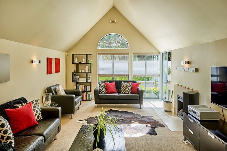 Photo of property in 1 Manuka Avenue, Woburn, Lower Hutt, 5010