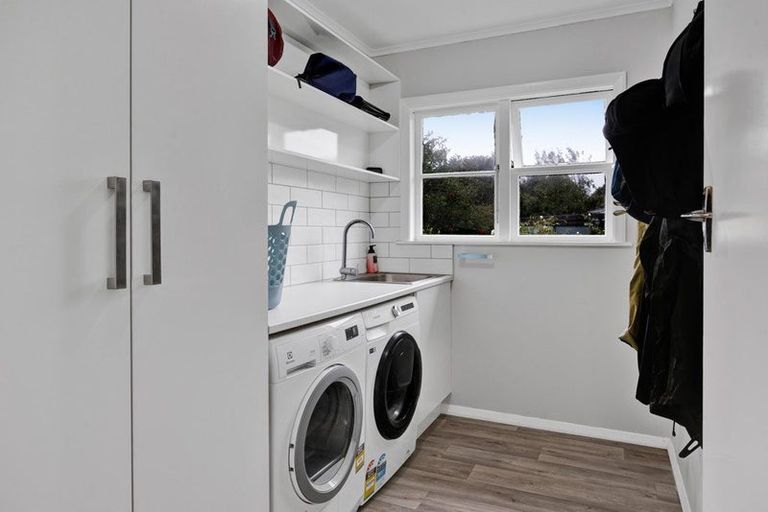 Photo of property in 41 Camberwell Road, Hawera, 4610