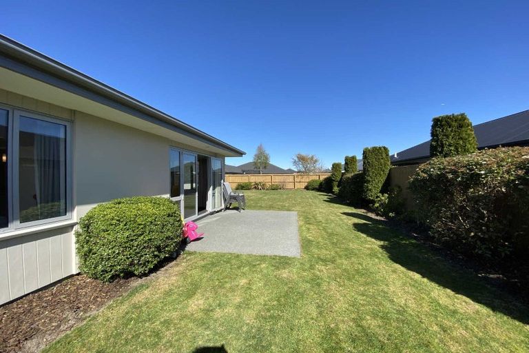 Photo of property in 11 Graycliffe Street, Halswell, Christchurch, 8025