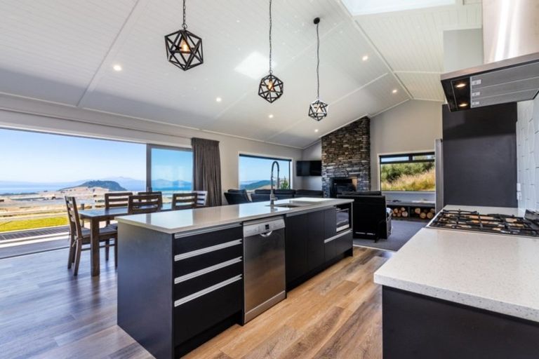 Photo of property in 71 Ross Rise, Kinloch, Taupo, 3385