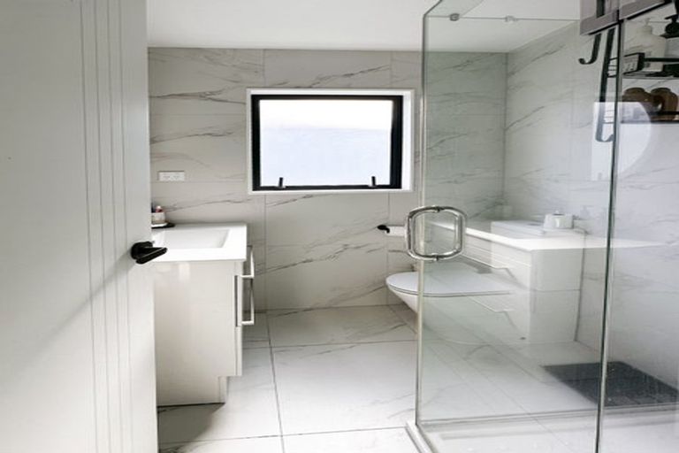 Photo of property in 94e Bay Street, Red Beach, 0932