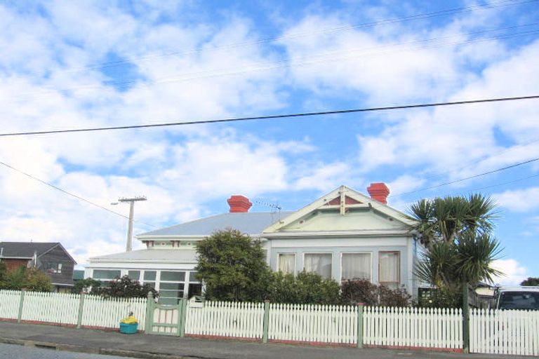 Photo of property in 32 Adelaide Street, Petone, Lower Hutt, 5012