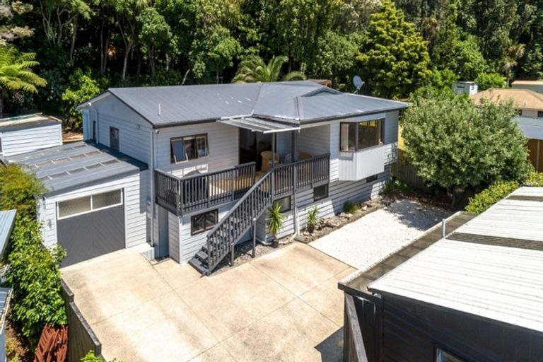 Photo of property in 123 Park Avenue, Whangamata, 3620