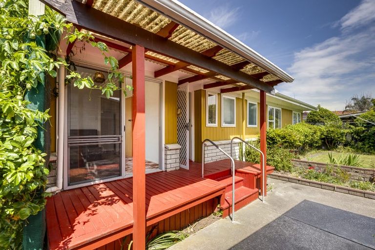 Photo of property in 26 Trigg Crescent, Taradale, Napier, 4112