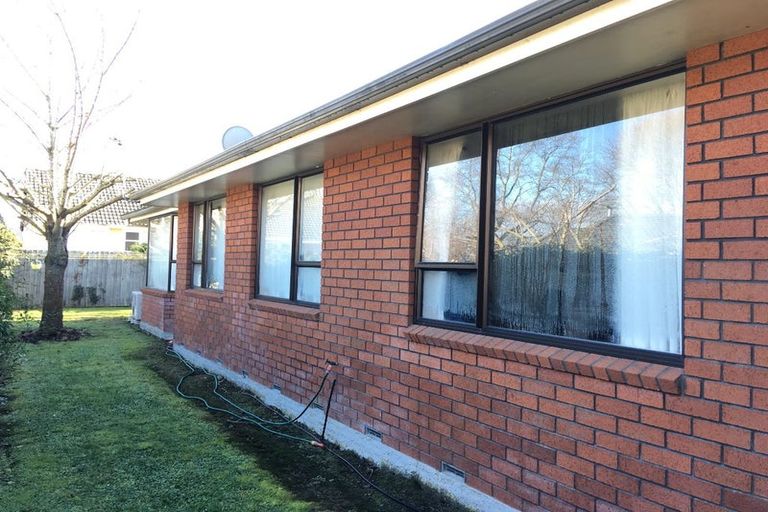 Photo of property in 1/52 Truman Road, Bryndwr, Christchurch, 8053