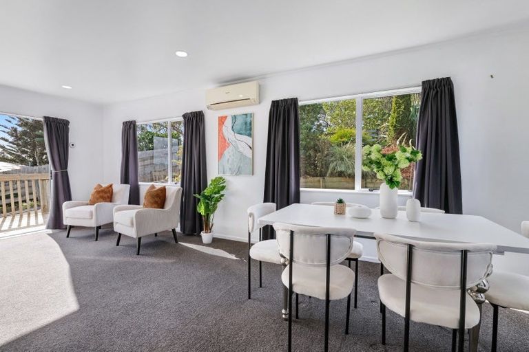 Photo of property in 1 Weka Close, Red Beach, 0932
