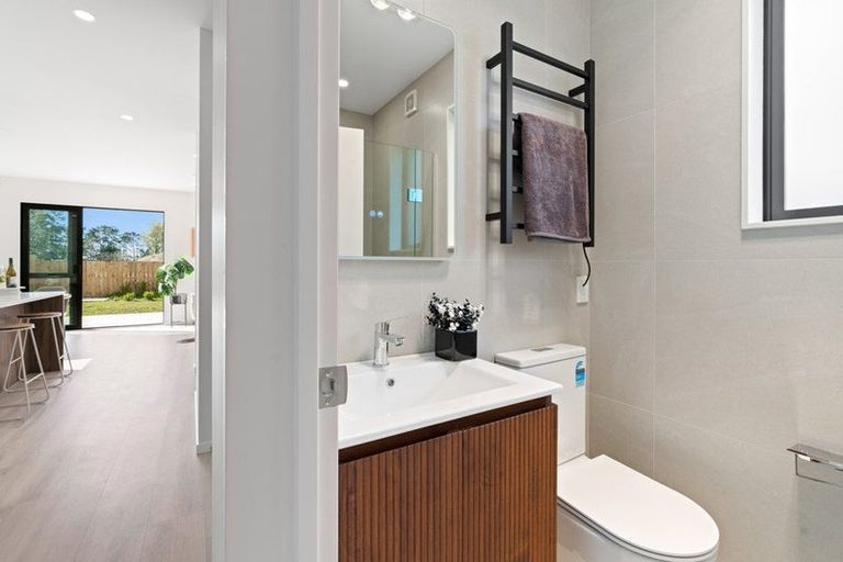 Photo of property in 4c Mahogany Street, Westgate, 0814