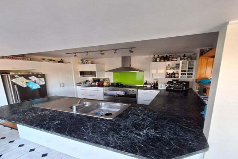 Photo of property in 8 Ellen Avenue, Hillcrest, Auckland, 0627