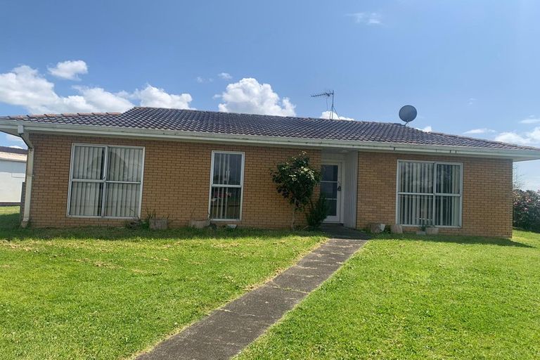 Photo of property in 1 Ettrick Place, Mangere East, Auckland, 2024