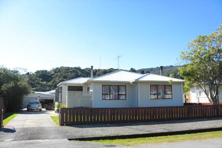 Photo of property in 9 Eva Street, Greymouth, 7805