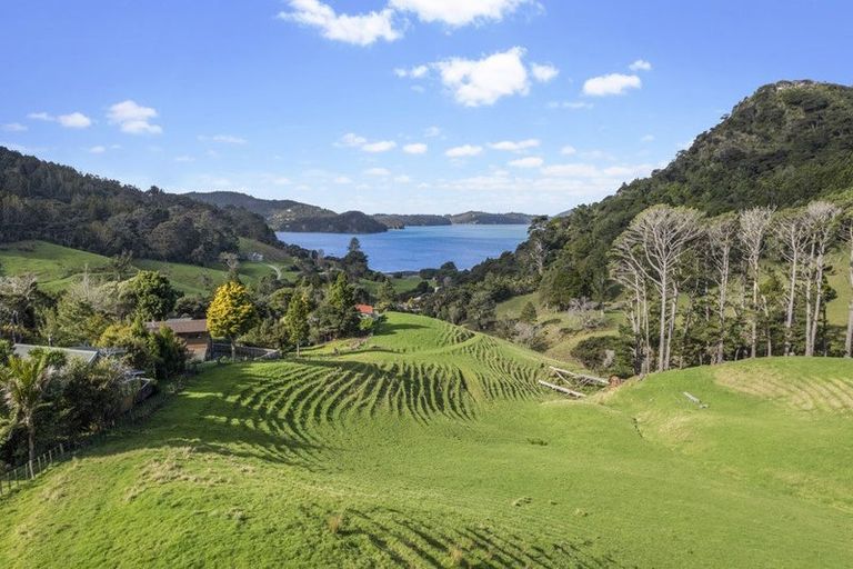 Photo of property in 66 Whatipu Road, Huia, Auckland, 0604