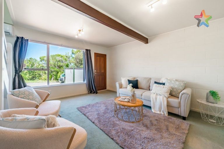 Photo of property in 12a Jacaranda Grove, Maungaraki, Lower Hutt, 5010