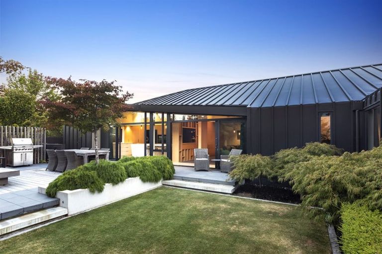 Photo of property in 7 Allister Avenue, Merivale, Christchurch, 8014