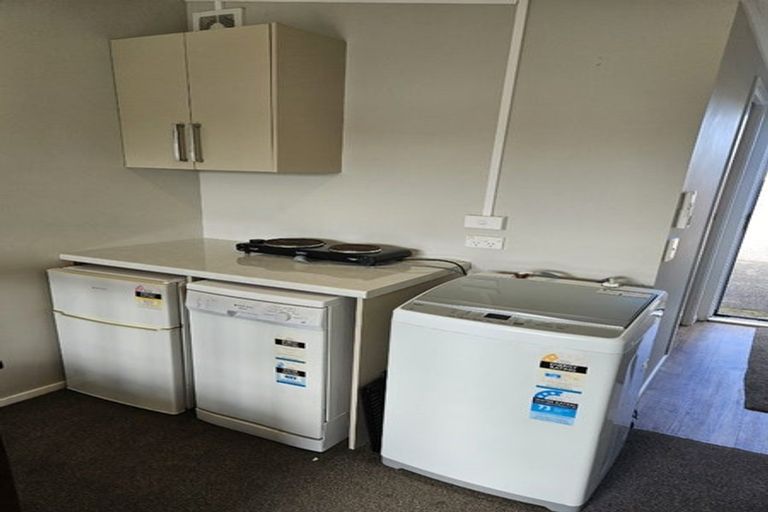 Photo of property in 11 Cricket Place, Melville, Hamilton, 3206