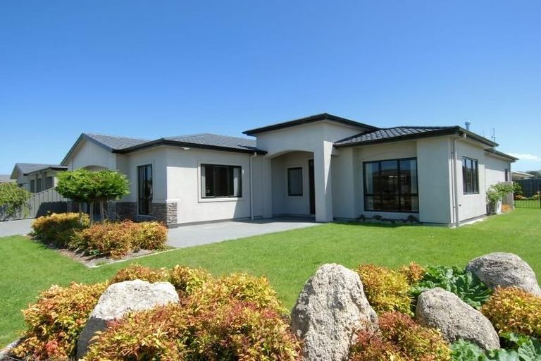 Photo of property in 21 Akaroa Road, Poraiti, Napier, 4112