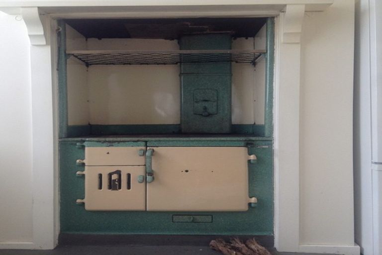 Photo of property in 11 Fitzroy Street, Caversham, Dunedin, 9012