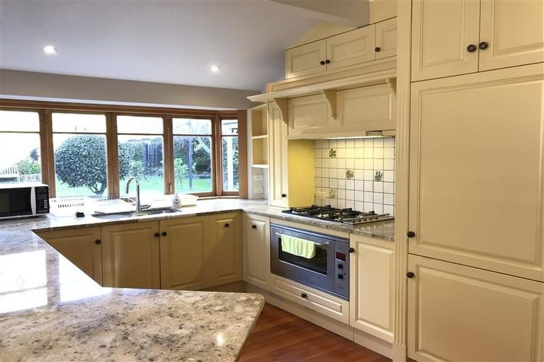 Photo of property in 5 Cameron Street, Takapuna, Auckland, 0622