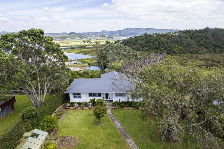Photo of property in 34 Mackesy Road, Parahaki, Whangarei, 0112