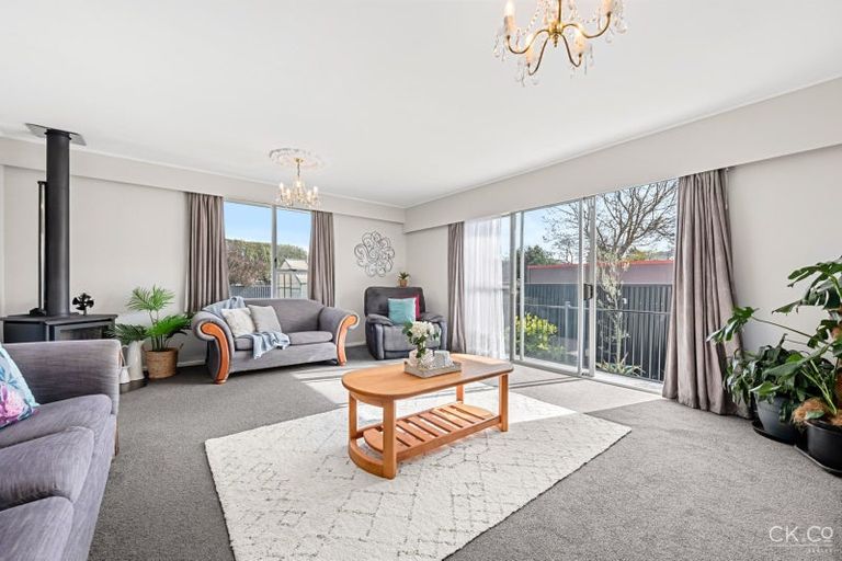 Photo of property in 12a Raukawa Grove, Trentham, Upper Hutt, 5018