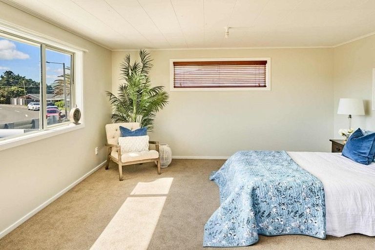 Photo of property in 115 Pope Street, Camborne, Porirua, 5026