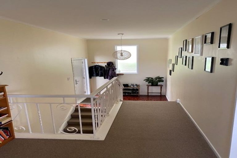 Photo of property in 16 Downing Street, Crofton Downs, Wellington, 6035