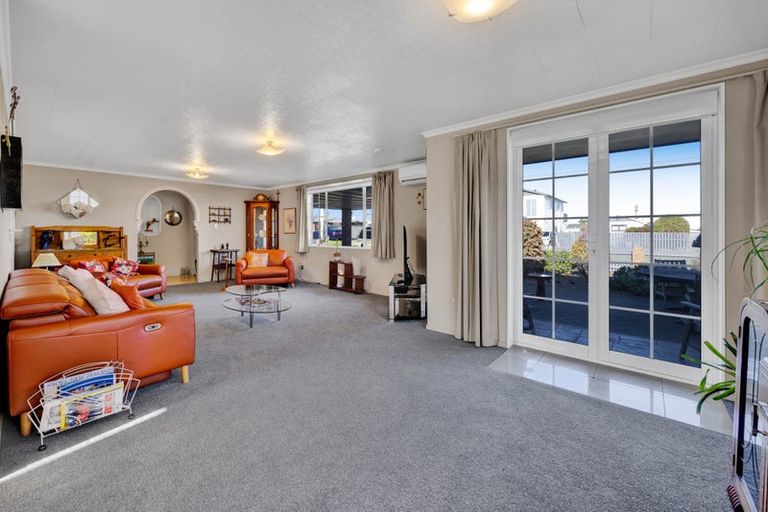 Photo of property in 20 Hira Street, Ohawe, Hawera, 4671