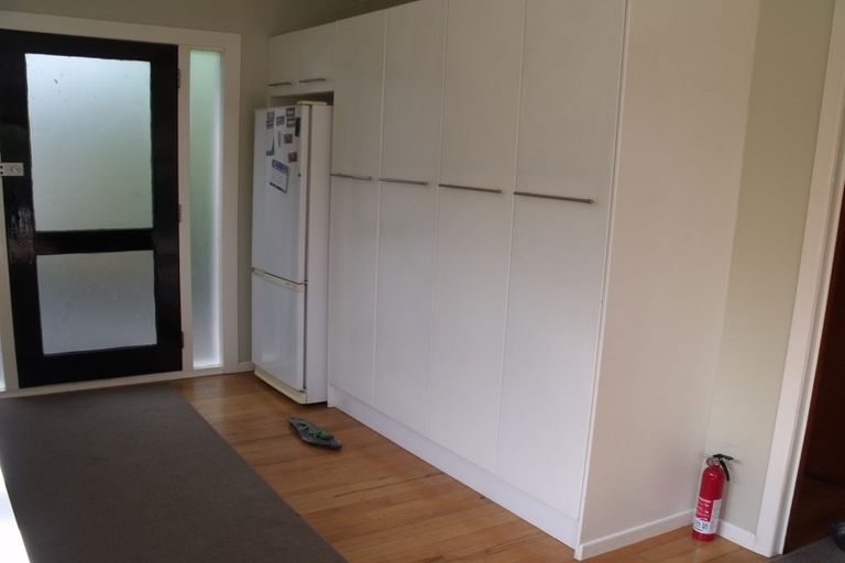 Photo of property in 97 Takahe Road, Titirangi, Auckland, 0604