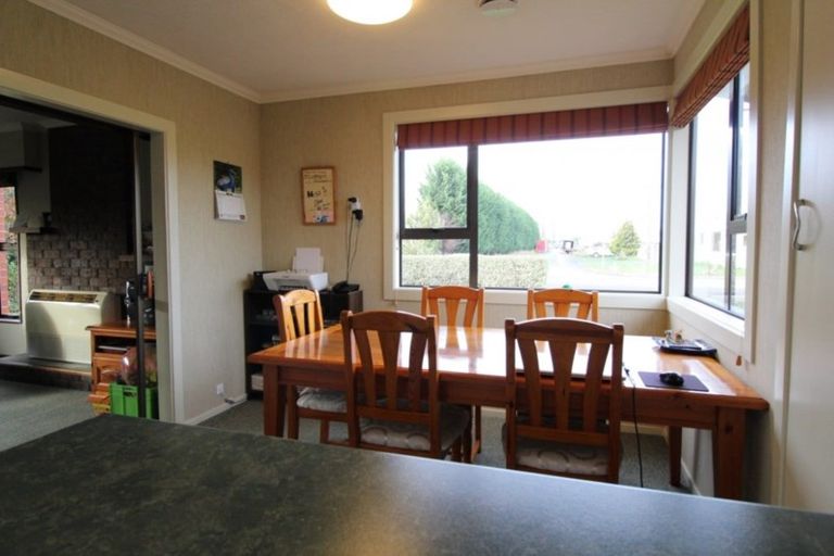 Photo of property in 40 Moore Road, Winton, 9781