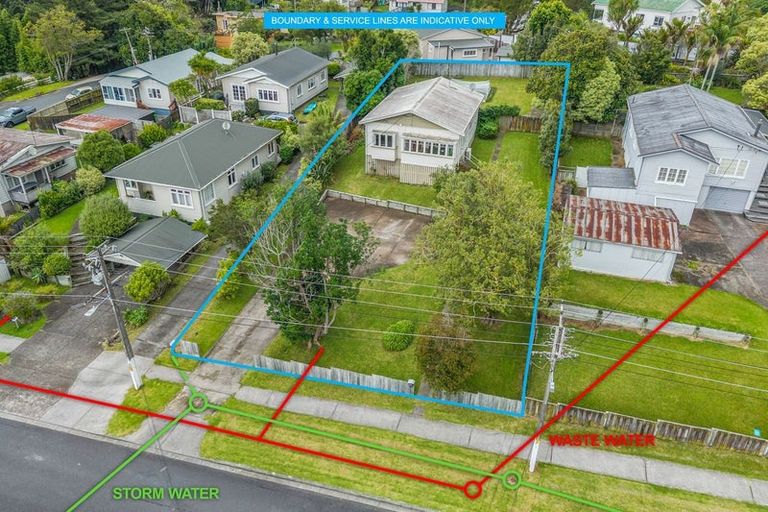 Photo of property in 33 Clayburn Road, Glen Eden, Auckland, 0602