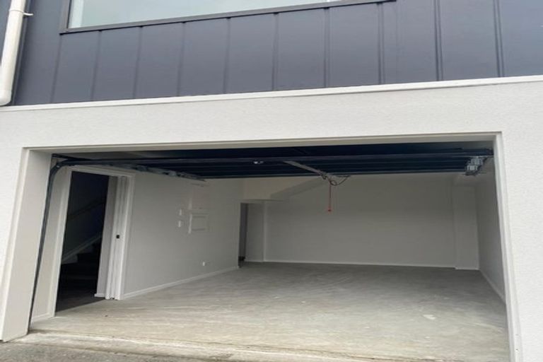 Photo of property in 5 Pukakaho Lane, Papatoetoe, Auckland, 2025