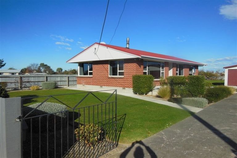 Photo of property in 31 Queen Street, Pareora, 7912