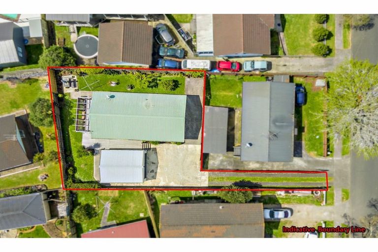 Photo of property in 1/23 Sikkim Crescent, Clover Park, Auckland, 2019