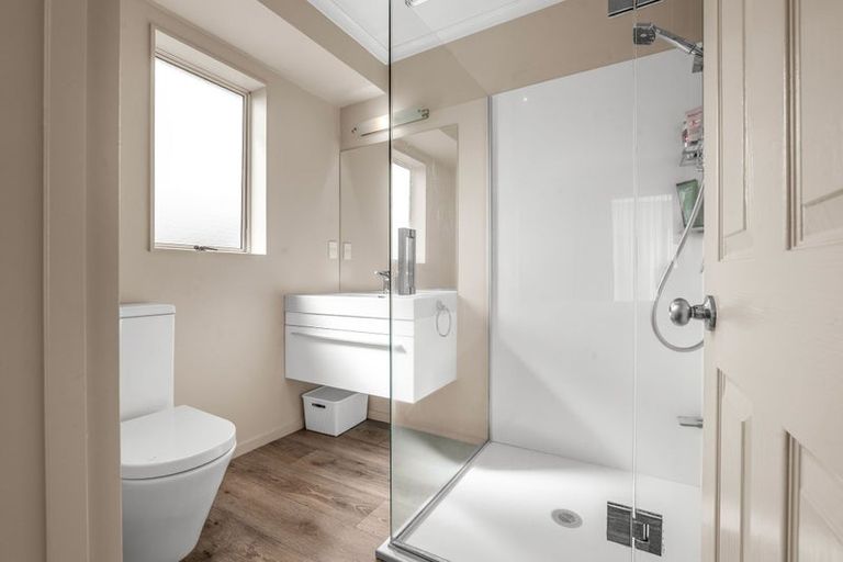 Photo of property in 63 Waiwherowhero Drive, St Andrews, Hamilton, 3200